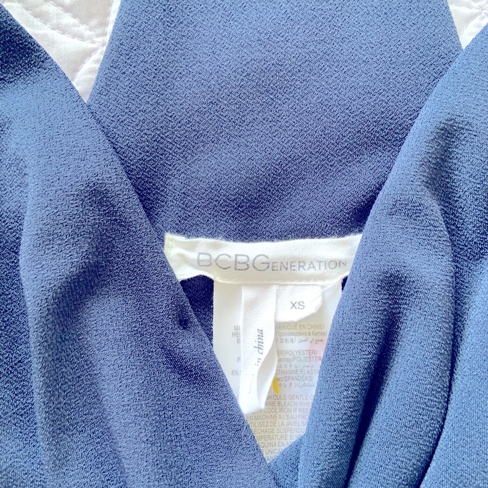BCBGeneration Navy Dress. Size XS - Picture 4 of 5